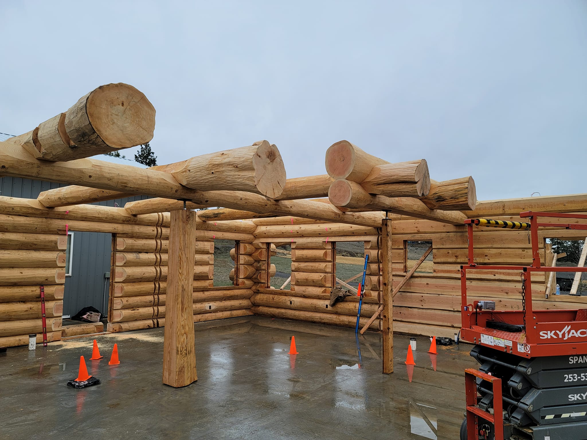 Log home construction in progress