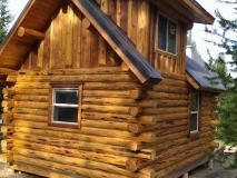 Log home construction detail